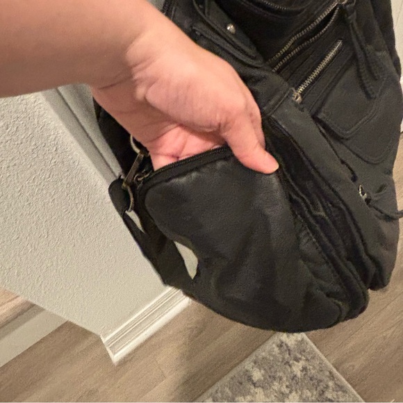 Like ๐! Vintage Style Faux Leather / Vegan Bag - Picture 12 of 15